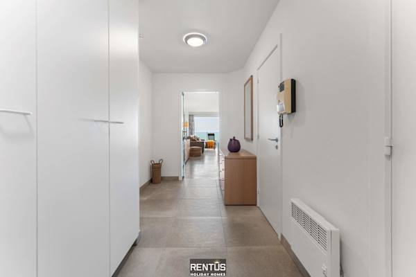Optimist - apartment with sea view and garage