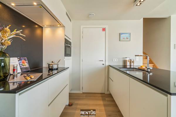 Orion View-brand new apartment with swimming pool