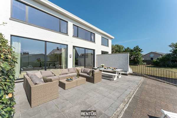 Villa Sealise - spacious house by the dunes