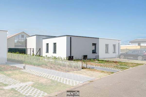 Maison Basil-holiday house with garden and parking