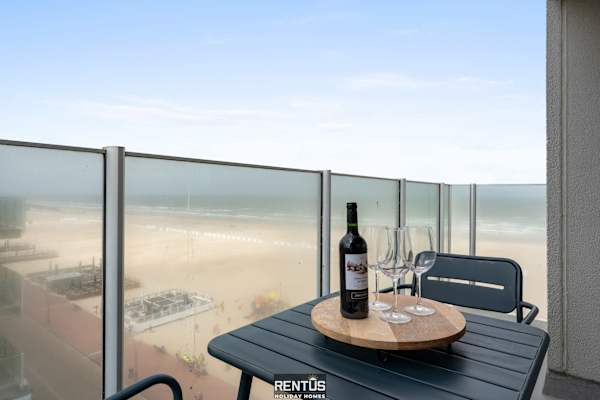 Seaflow-holiday apartment with frontal sea view