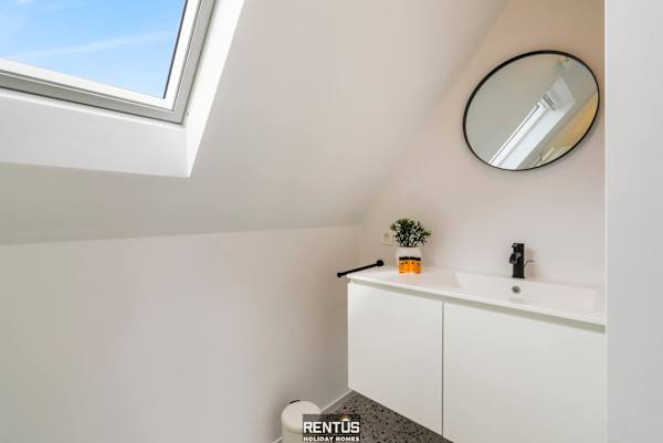 Anno 2021 - renovated villa 150m from the beach