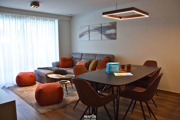 Port Orion - brand new ground floor flat with pool