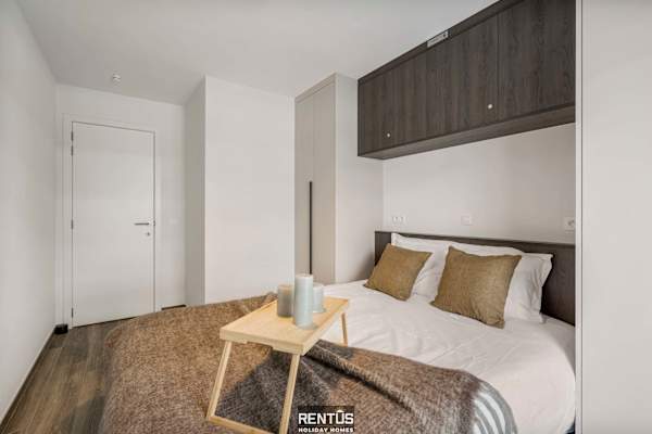 Port Orion - brand new ground floor flat with pool