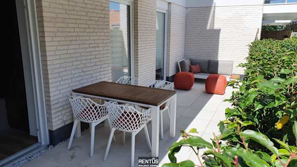 Port Orion - brand new ground floor flat with pool