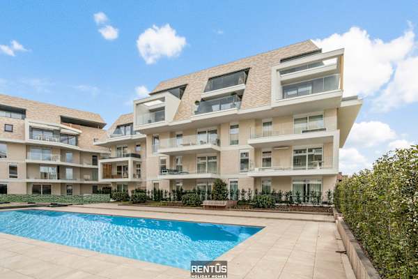 Port Orion - brand new ground floor flat with pool