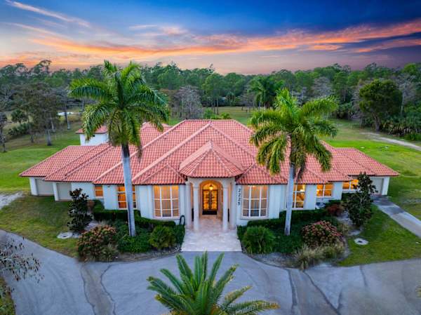 Knickerbocker Estate of Naples