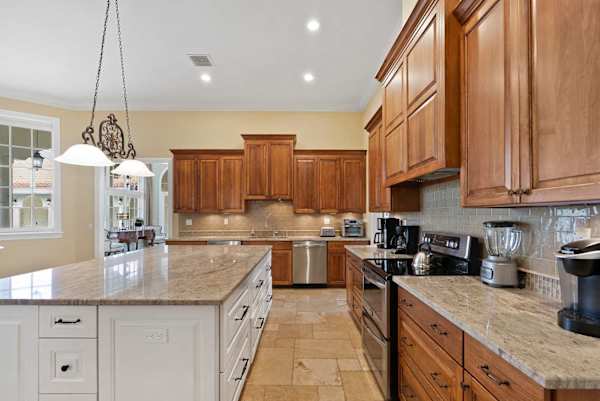 Fully equipped kitchen