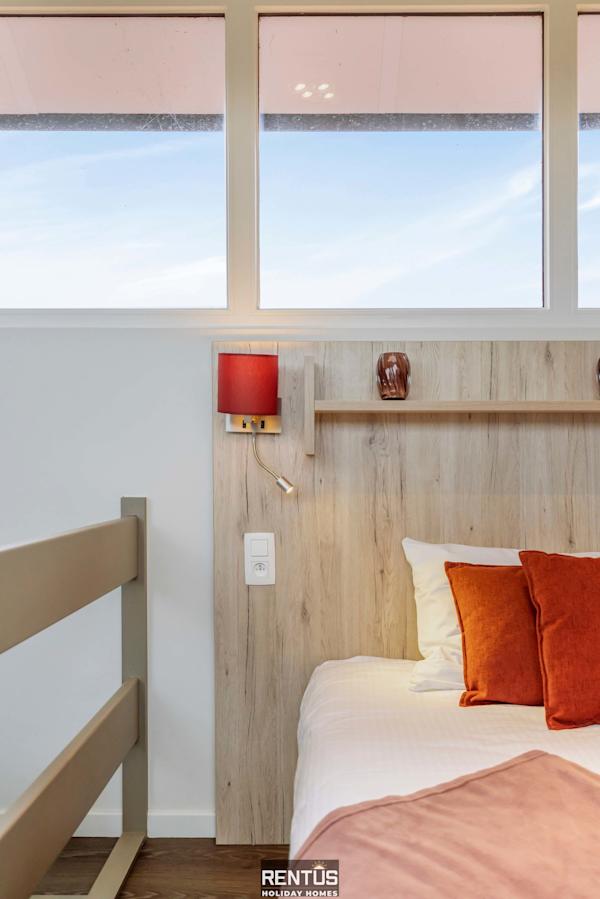 Dunewave-spacious house for 8 persons in Westende