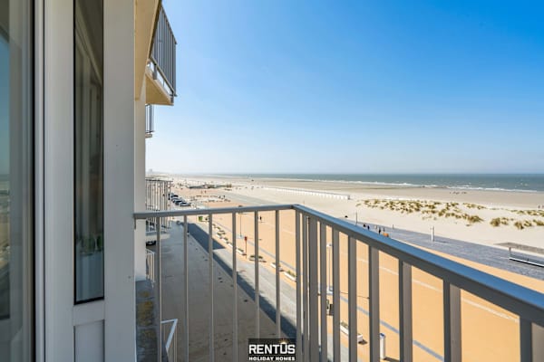 Seacarl - stunning apartment with frontal sea view