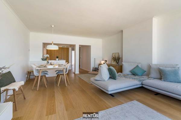 Seacarl - stunning apartment with frontal sea view