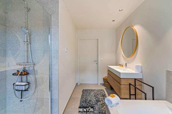 Maison Odett - fully renovated house for 10 people