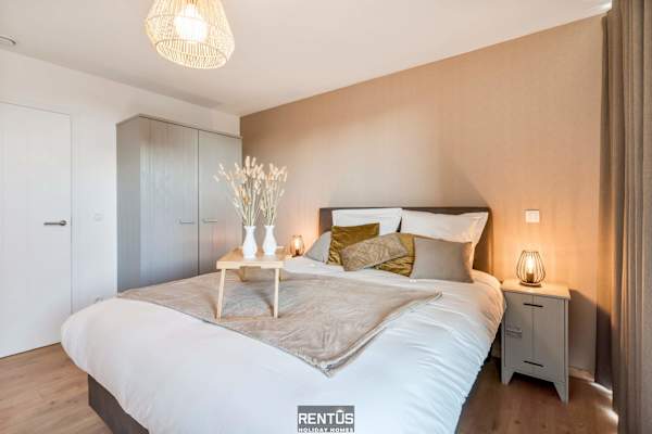 Villa Sailing-large luxury house in quiet location