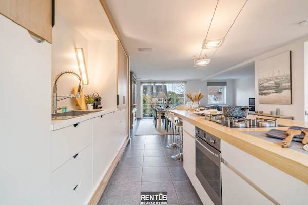 Villa Pippa - house on a short walk from the beach