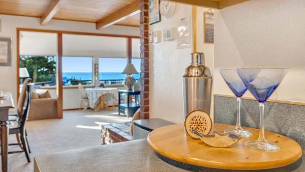 Sea Cliff
