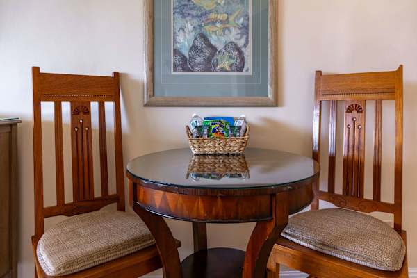 Island living - lanai, pool & beach essentials