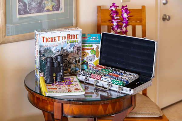 Island living - lanai, pool & beach essentials