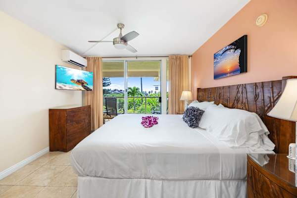 Unwind in the cozy bedroom—stream a movie on the 42" flat-screen or gaze out the wide window at tranquil nature views.