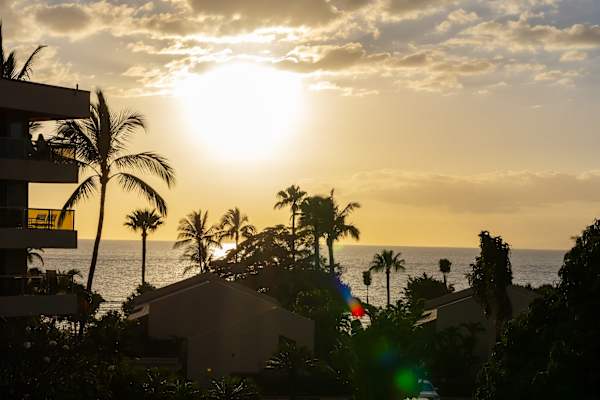 Watch the sun melt into the horizon from the beach as you unwind and share the moment with the people you’re with—an easy setting for connection, conversation, and quiet togetherness.