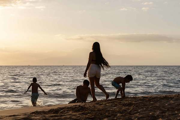 Watch the sun melt into the horizon from the beach as you unwind and share the moment with the people you’re with—an easy setting for connection, conversation, and quiet togetherness.