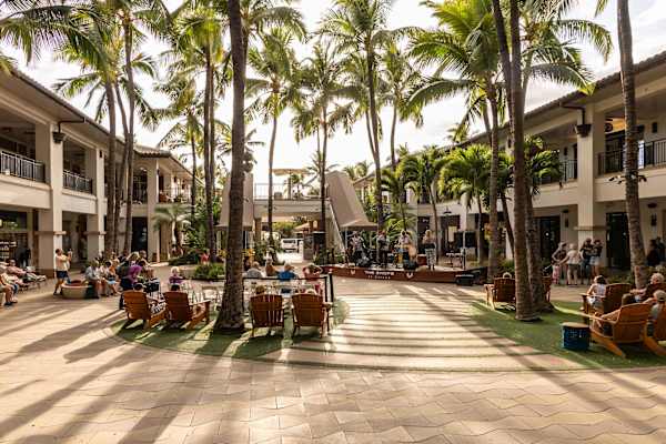 Explore The Shops at Wailea just minutes away, where you’ll find a curated mix of local boutiques, retail stores, and everyday essentials in one walkable destination.