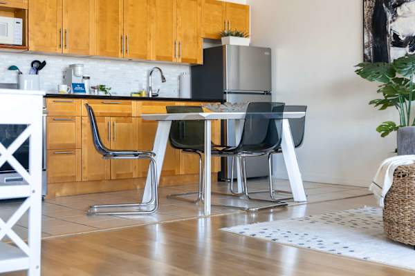 Dining area for 4 people