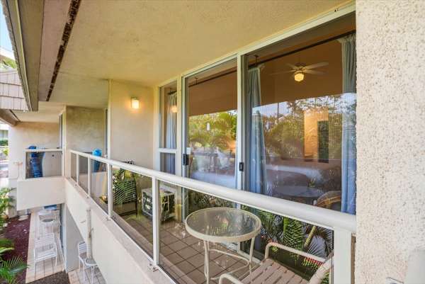 Maui Banyan condo w/ BBQ grill and pool