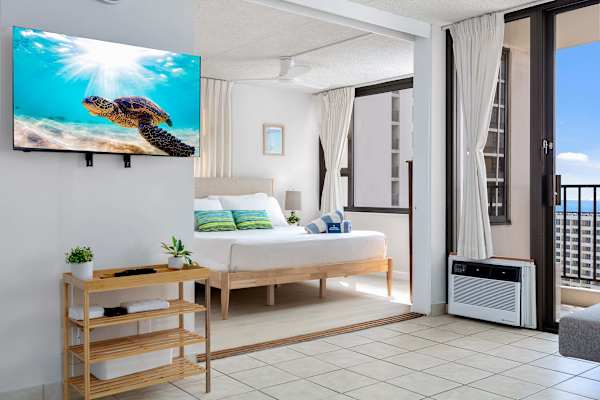 The bedroom is situated just right across the living room with a handy sliding door—easy to wander between spaces, or slide it shut for a cozy, private retreat.