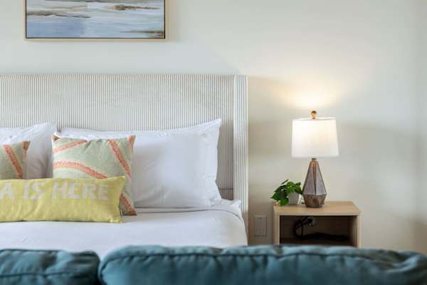 Sleep better and wake up feeling refreshed in your king-size bed