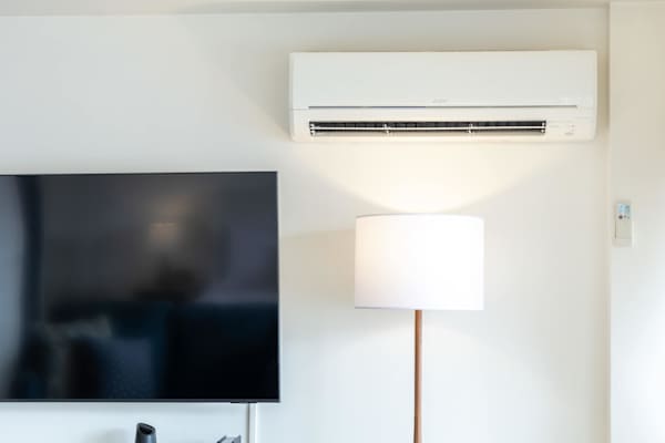 Enjoy maximum cooling comfort with split air-conditioning in your unit.