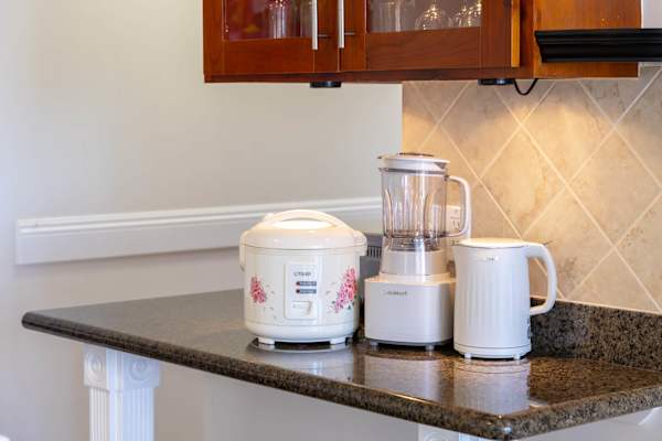 Small appliances available in the kitchen