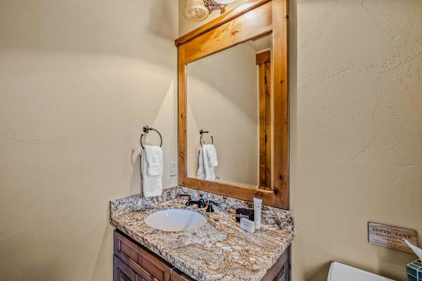 Abode at Trail Creek Canyon, ranch estate, views, hot tub, games
