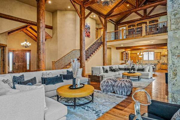 Abode at Trail Creek Canyon, ranch estate, views, hot tub, games