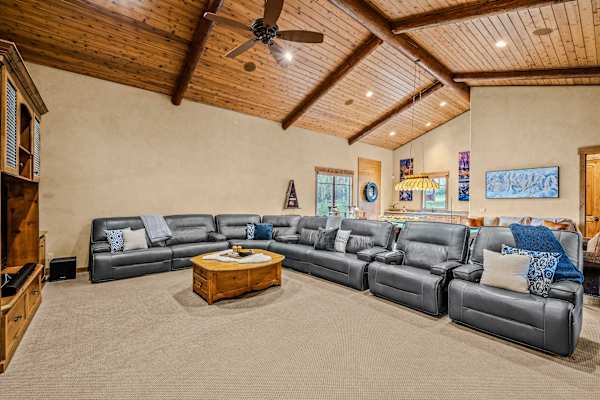 Abode at Trail Creek Canyon, ranch estate, views, hot tub, games