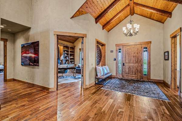 Abode at Trail Creek Canyon, ranch estate, views, hot tub, games