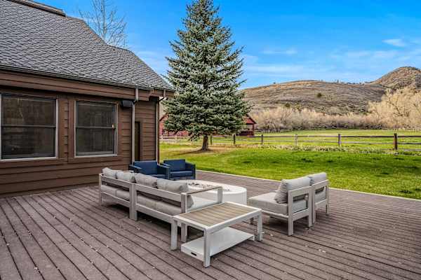 Abode at Trail Creek Canyon, ranch estate, views, hot tub, games