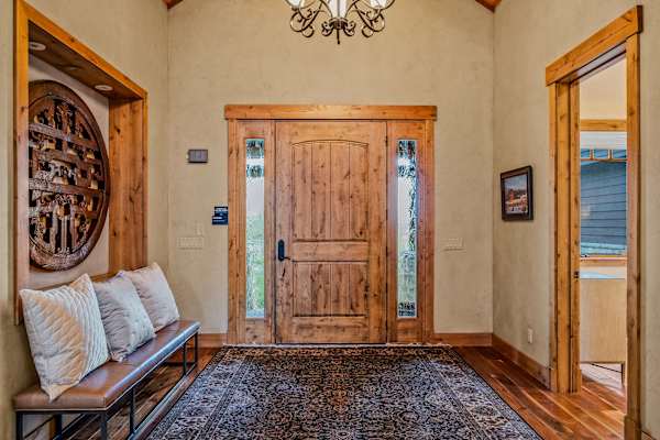 Abode at Trail Creek Canyon, ranch estate, views, hot tub, games