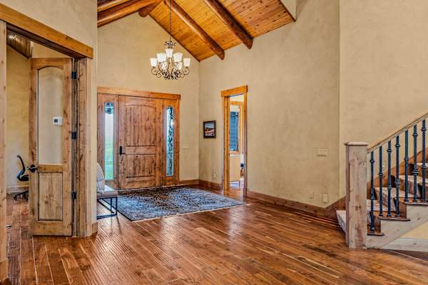 Abode at Trail Creek Canyon, ranch estate, views, hot tub, games