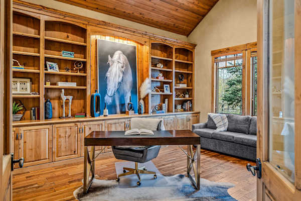 Abode at Trail Creek Canyon, ranch estate, views, hot tub, games