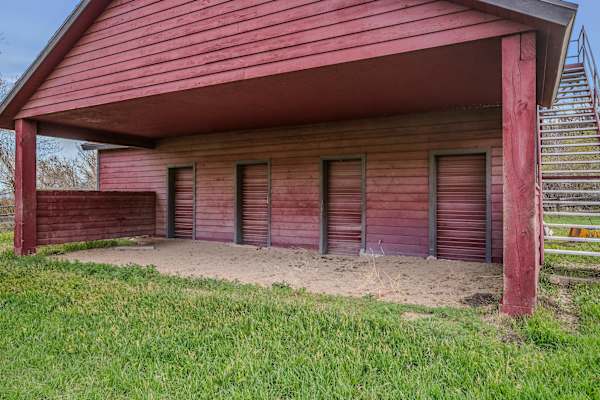 Abode at Trail Creek Canyon, ranch estate, views, hot tub, games