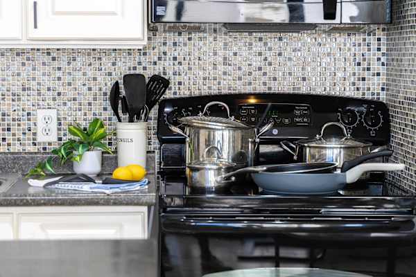 Pots and pans available in your kitchen!