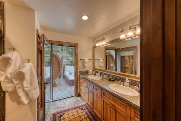 Abode at Frenchmans, private sauna and hot tub, Ketchum