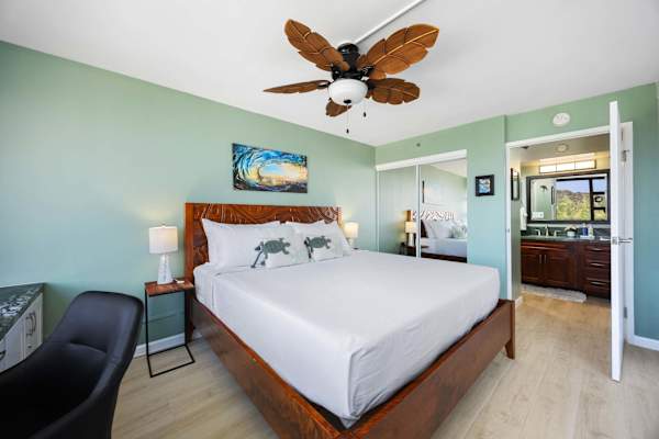 Your king bedroom has easy access to the bathroom.