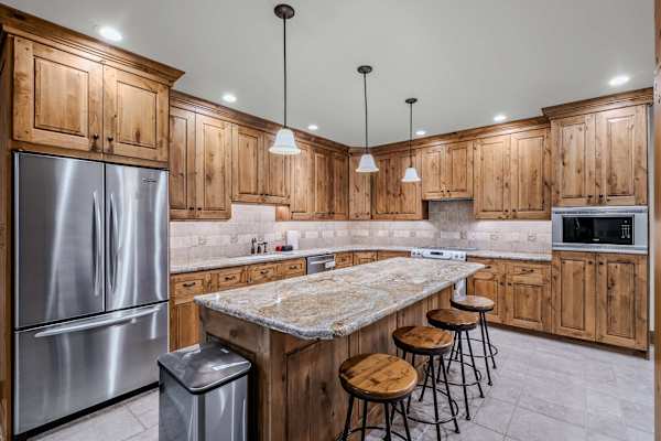 Abode at Trail Creek Canyon, ranch estate, views, hot tub, games