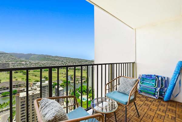 Relax on your balcony while enjoying the mountain and city views!