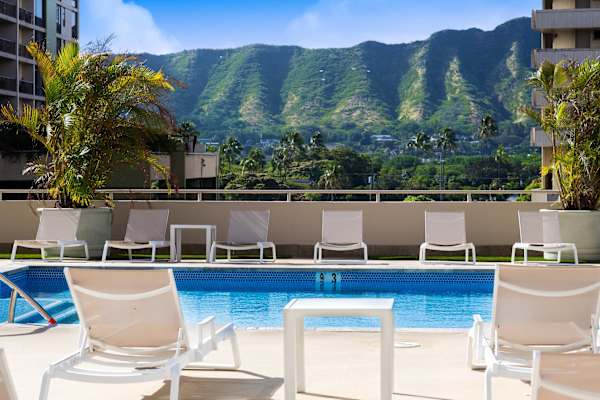 Have a refreshing dip in Waikiki Banyan's outdoor pool!
