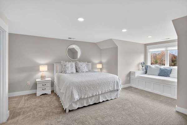 Again, What sets the two upper king suites apart is not only their stunning lake views & full baths, but also their charming full-size window beds, perfect for parents traveling with children who want the comfort of sleeping together!