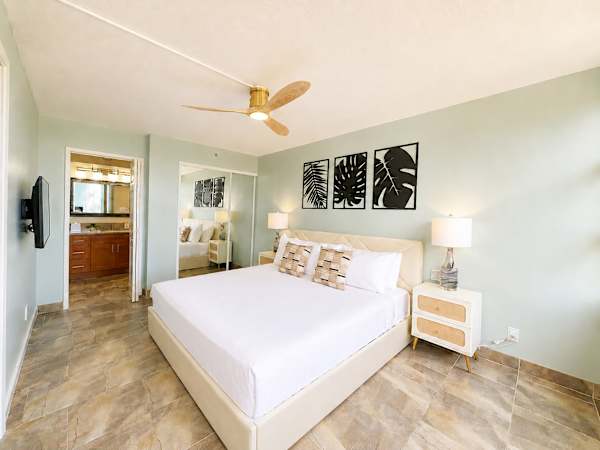 Have a restful night's sleep on your king-size bed in the bedroom