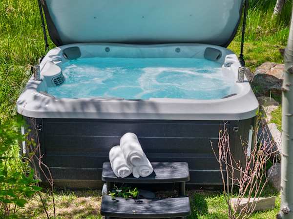 Abode at Teton Game, sweeping estate with 3 cabins, private hot tub