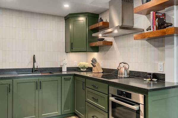 Abode at Solstice Suite, ski shuttle, hot tub, Teton Village